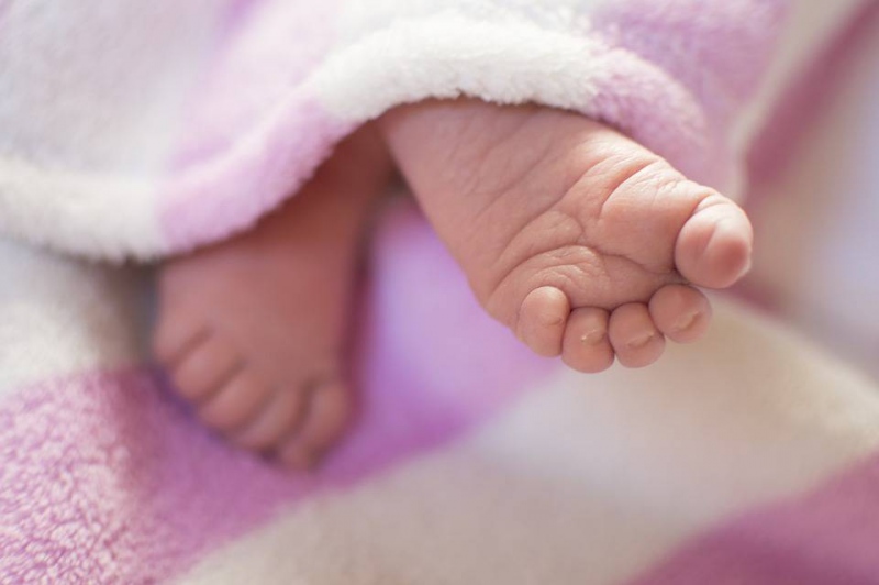 宝宝脚凉出汗是什么原因宝宝手脚凉出汗的原因