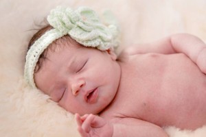 新生儿吃茵栀黄拉肚子怎么办导致新生儿拉肚子的原因是什么
